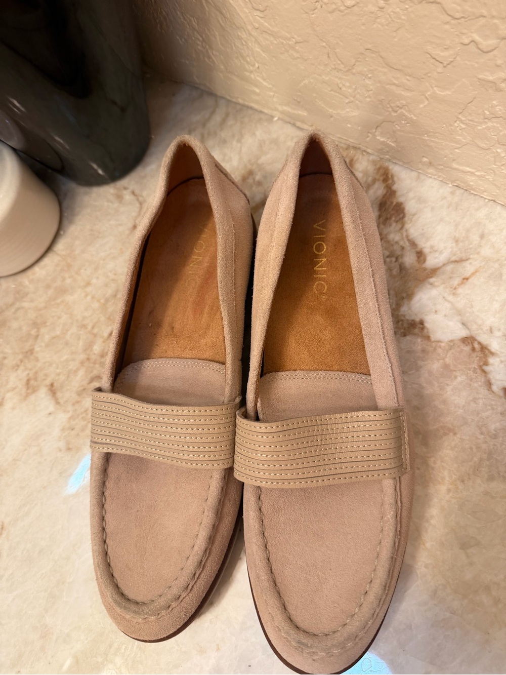 Vionic Corinne loafer Sz 9